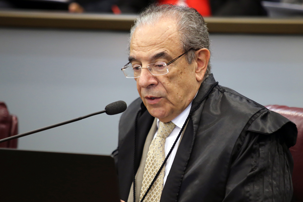 O conselheiro Sebastião Helvecio (Foto: Thiago Rios Gomes) 