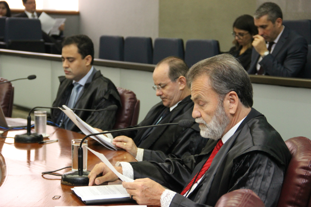 Conselheiro Durval Ângelo, relator do processo ( Foto: Karina Camargos Coutinho)
