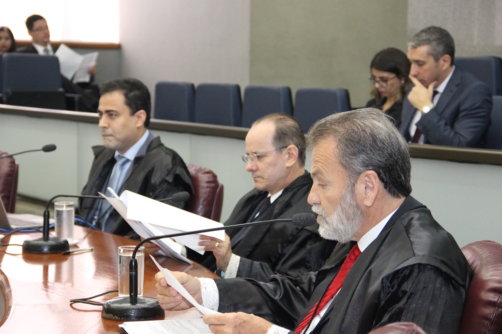 Conselheiro Durval Ângelo (Foto: Karina Camargos Coutinho)