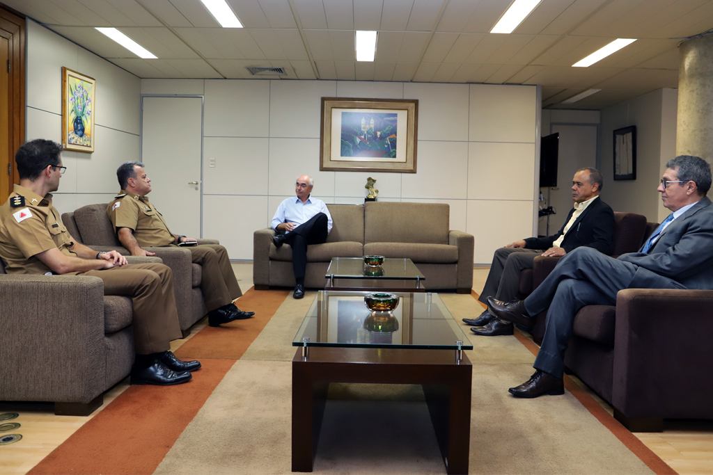 O comandante foi recebido no Salão Nobre da Presidência (Foto: Thiago Rios Gomes)