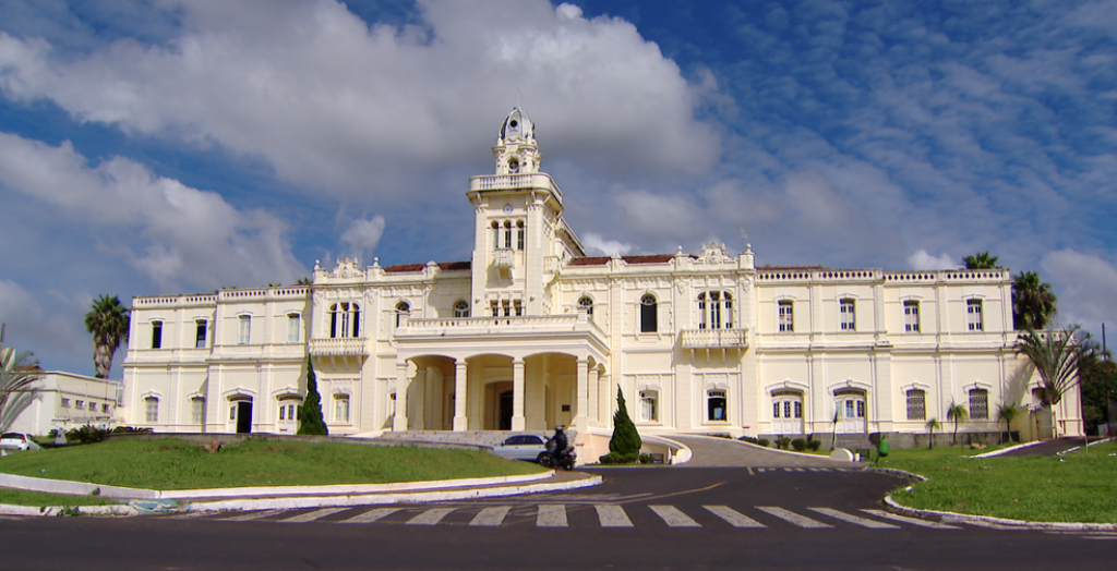 Faculdade de Direito e Ciências do Estado da Universidade Federal de Minas  Gerais - Wikipedia