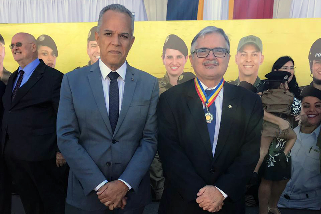 O cons Gilberto Diniz (esq) e o desembargador Caldeira Brant (dir) - Foto: Divulgação 