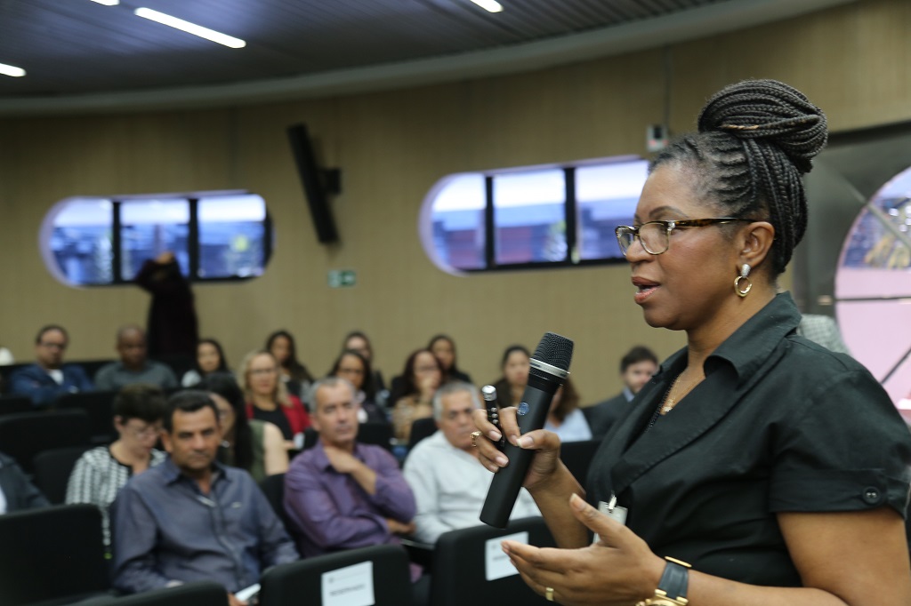 Regina Lopes de Assis, palestra no Encontro Técnico 2019 ( foto: Karina Camargos Coutinho)