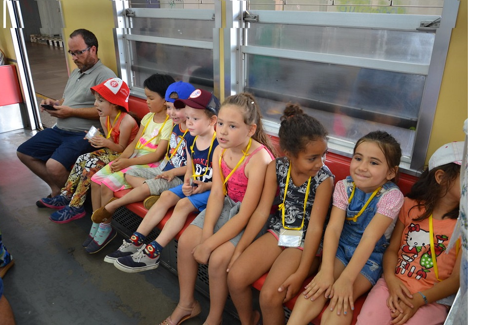 Alunos do Ensino Infantil (Foto do Google marcada para reutilização) 