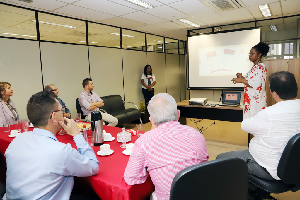 O aplicativo foi lançado na Sala dos Contadores do TCEMG (Foto: Thiago Rios Gomes)