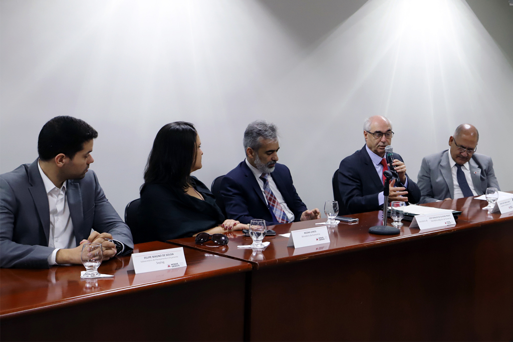O presidente Mauri Torres ressaltou que o Tribunal de Contas pode colaborar muito com a Rede (Foto: Thiago Rios Gomes)