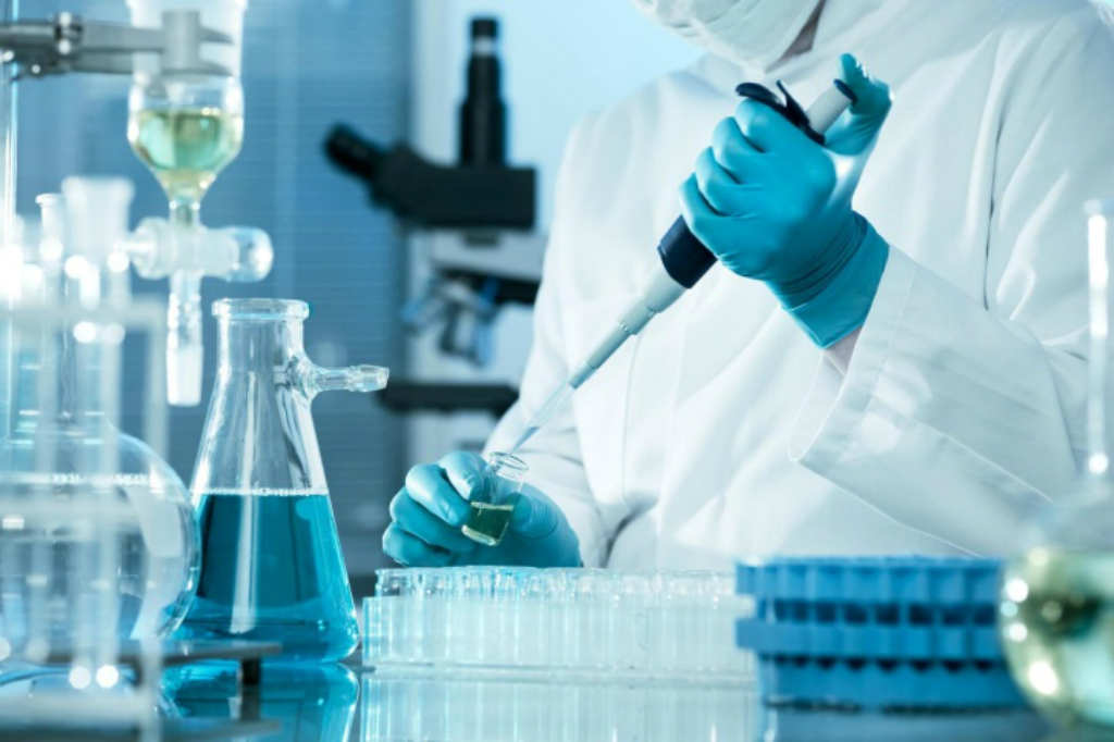 foto ilustrativa de uso livre, retirada do site: https://pixnio.com/pt/ciencia/medica/medico-laboratorio-medicina-medicina-quimica-tubo-de-ensaio-ciencia