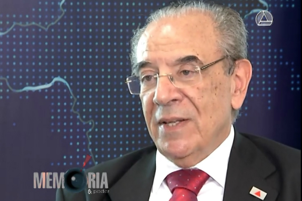 Conselheiro Sebastião Helvecio em entrevista para a TV ALMG