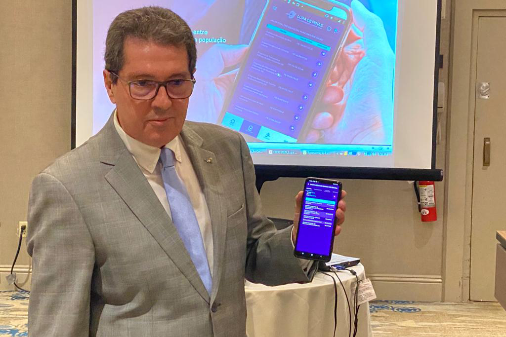 O app foi apresentado pelo chefe de gabinete da Presidência do TCEMG (Foto:Divulgação)