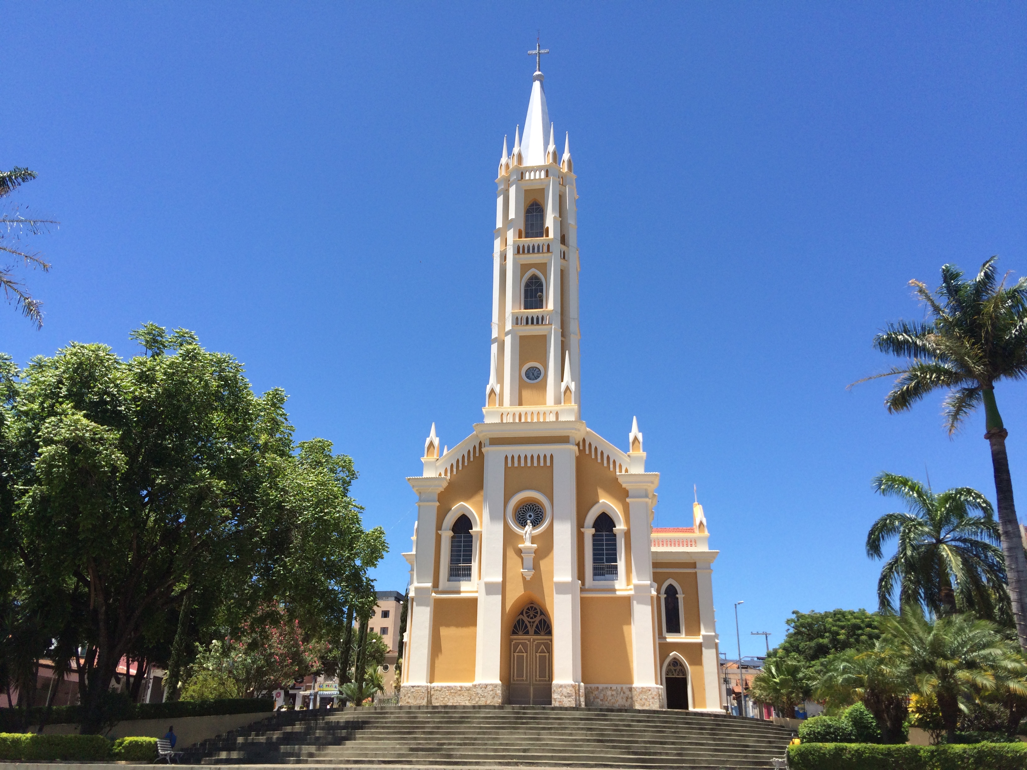  Igreja Nossa Senhora do Carmo, em Carmo do Cajuru - imagem retirada da internet 