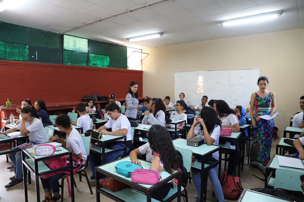 Apresentação do app Na Ponta do Lápis em escola da capital, em 2019
