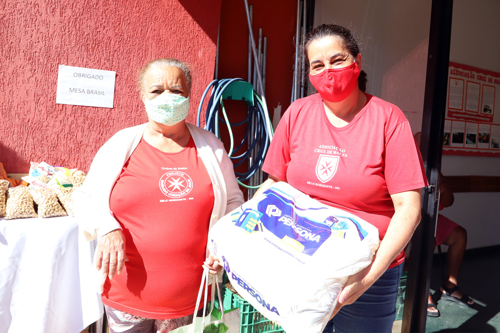A coordenadora Maristela Dani contou que as doações não poderiam ter chegado em melhor hora (Foto: Thiago Rios Gomes)