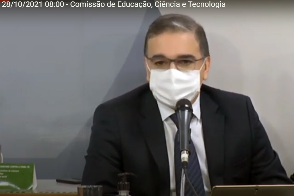 Professores da UFMG e da Universidade de Lisboa debatem sobre análise  econômica do Direito – Escola de Contas