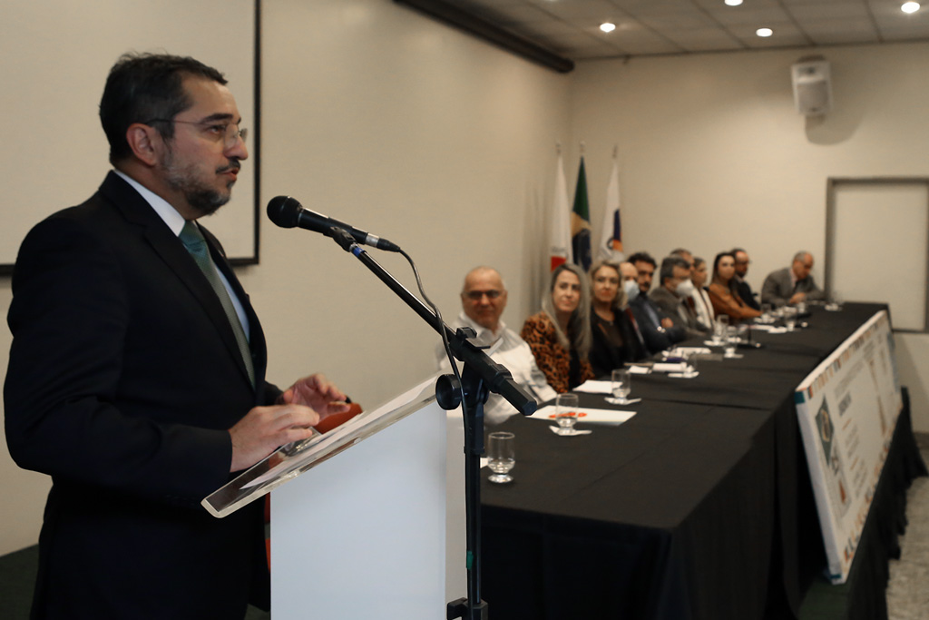 'Sejam os lemes e comecem essa mudança', clamou o conselheiro do TCEMG (Foto: Fred La Rocca) 