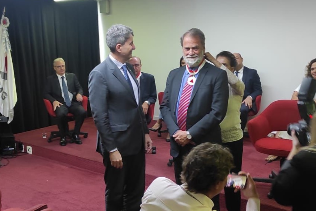 AGE – Advogado-geral do Estado participa de encontro de trabalho na  Assessoria de Representação da AGE-MG no Distrito Federal