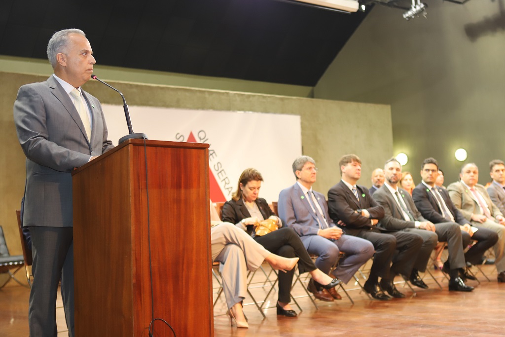 Conselheiro Presidente Gilberto Diniz na Semana Mineira de Controle Interno