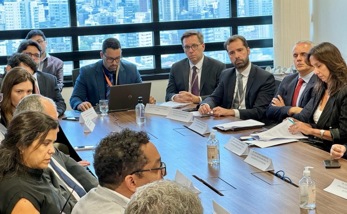 Gestores do Tribunal participam de reunião conciliatória sobre repasses do ICMS