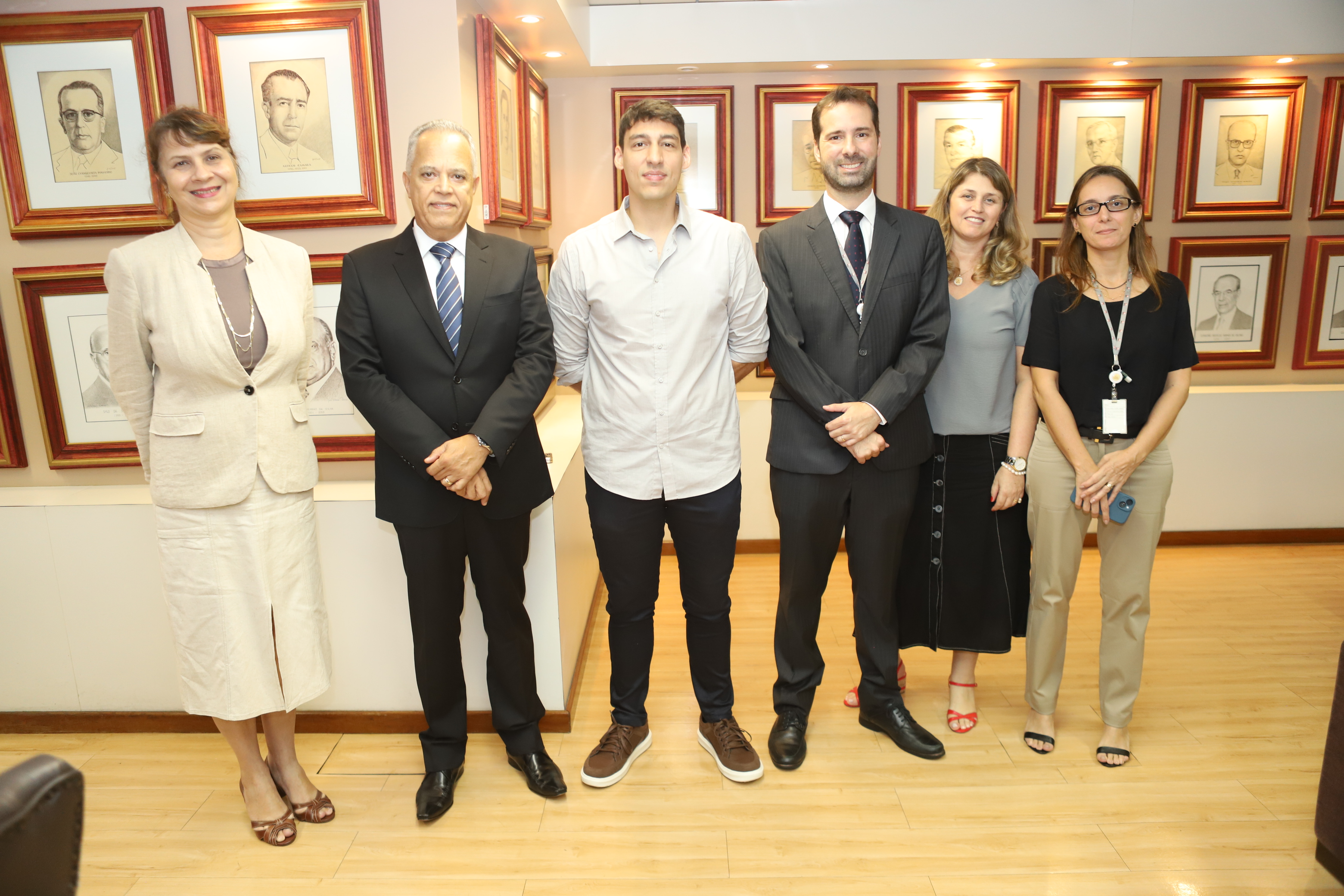Israel Freitas Moreira Giovannetti tomou posse no Salão Nobre da Presidência do TCEMG