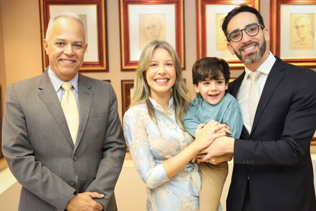 Talita celebra posse entre presidente do TCE e família (Foto: Vinícius Dias)