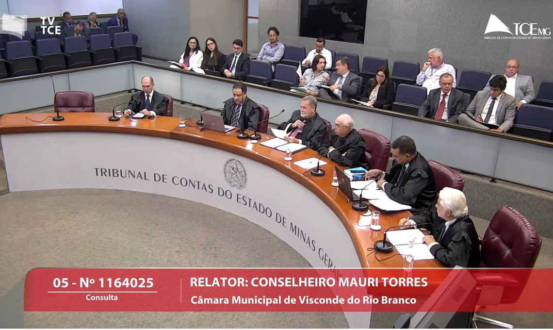 Sessão do Tribunal Pleno de 24/04/2024 - foto: TV TCE