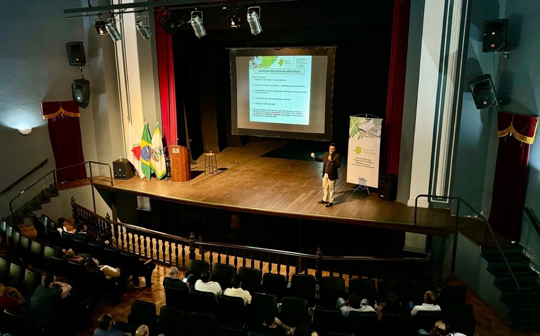 Teatro Municipal recebeu mais de 200 agentes públicos durante edição do Encontro Técnico - foto: Luiz Cláudio Mendes