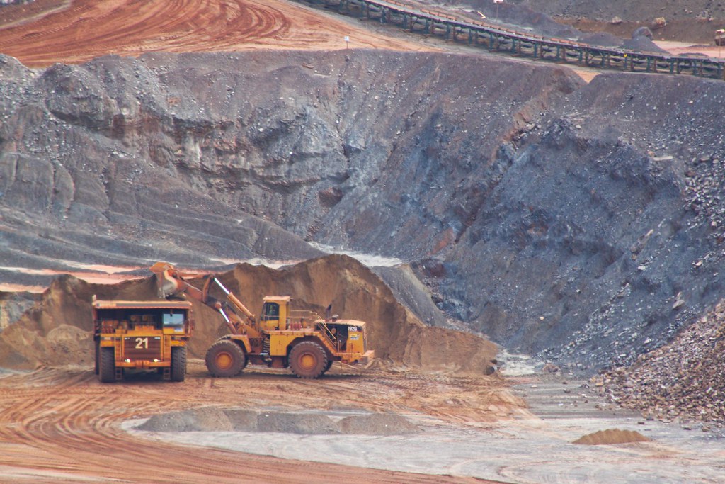 Cava de mineração em Mariana, município localizado na Região Metropolitana de BH