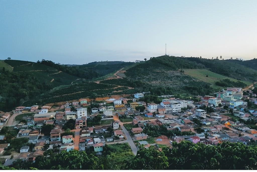 Santa Rita do Itueto - na região meineira do Vale do Rio Doce 