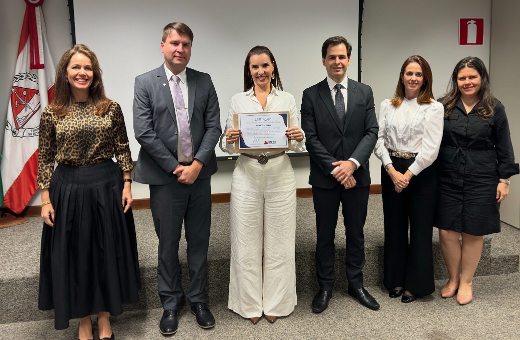 Sara Meinberg, Marcílio Barenco, Maria Fernanda Pires, Daniel Guimarães, Cristina Andrade Melo e Maria Cecília Borges. 4 nov. 2024. Foto: MPC-MG.
