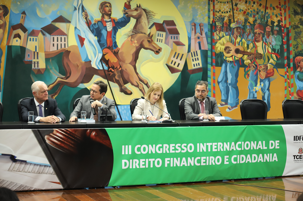 Política pública como consubstanciação da cidadania é discutida em congresso internacional no TCEMG                                          Créditos: Daniele Fernandes