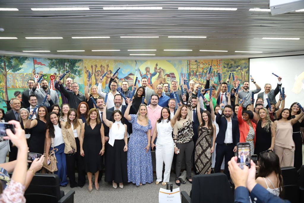 VI turma do curso de pós-graduação em finanças públicas 2024, na modalidade presencial, da Escola de Contas e Capacitação Professor Pedro Aleixo - Fotos de Daniele Fernandes