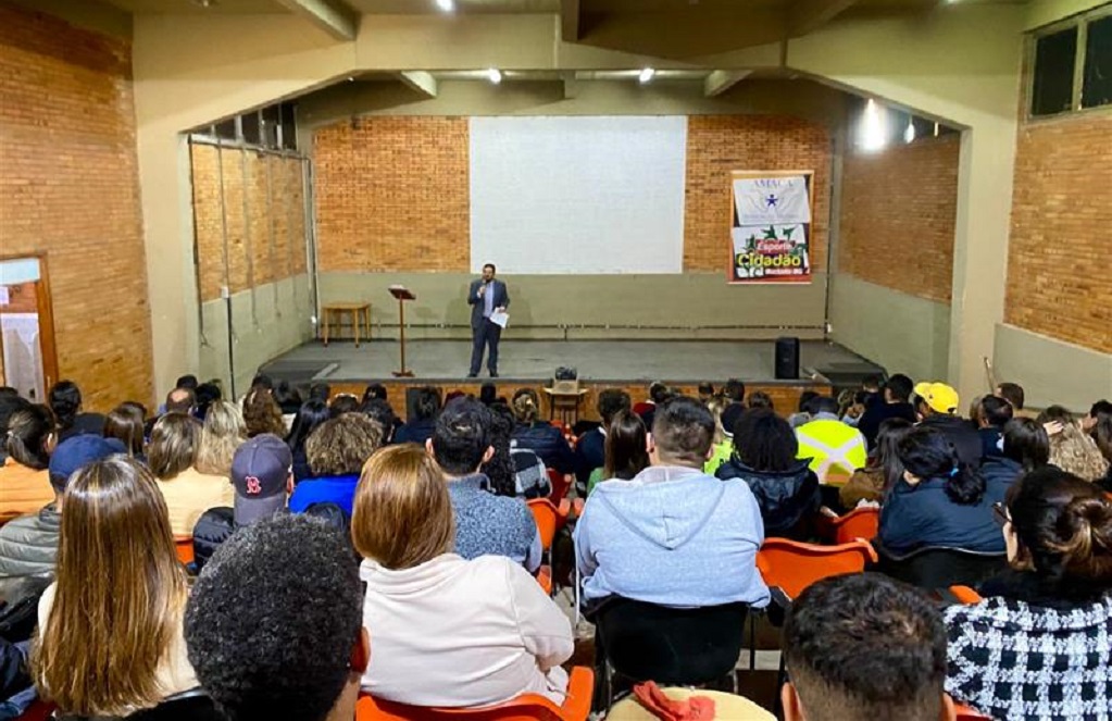 Auditório municipal de Machado estava lotado para palestra do Tribunal de Contas - foto: arquivo pessoal