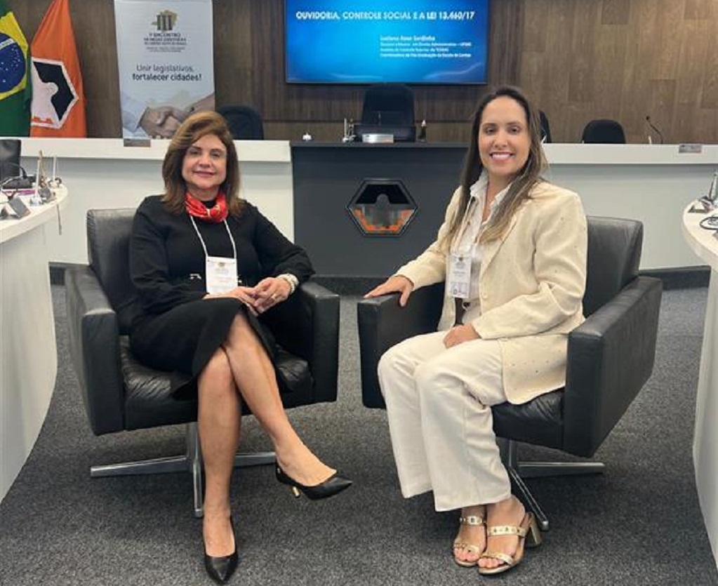 Luciana Raso e Karoliny de Cássia Faria - foto: Arquivo Pessoal