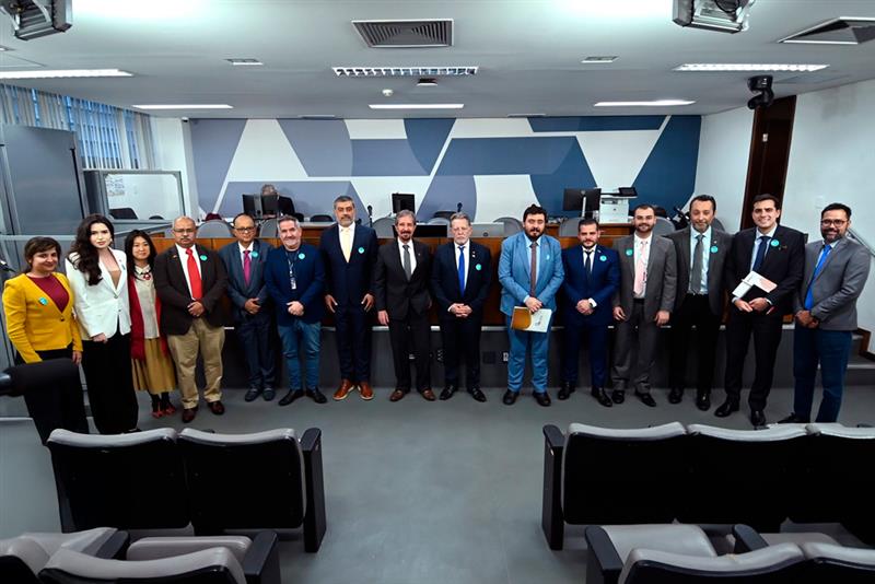 O diretora da Escola de Contas participou da reunião especial da Comissão de Agropecuária e Agroindústria