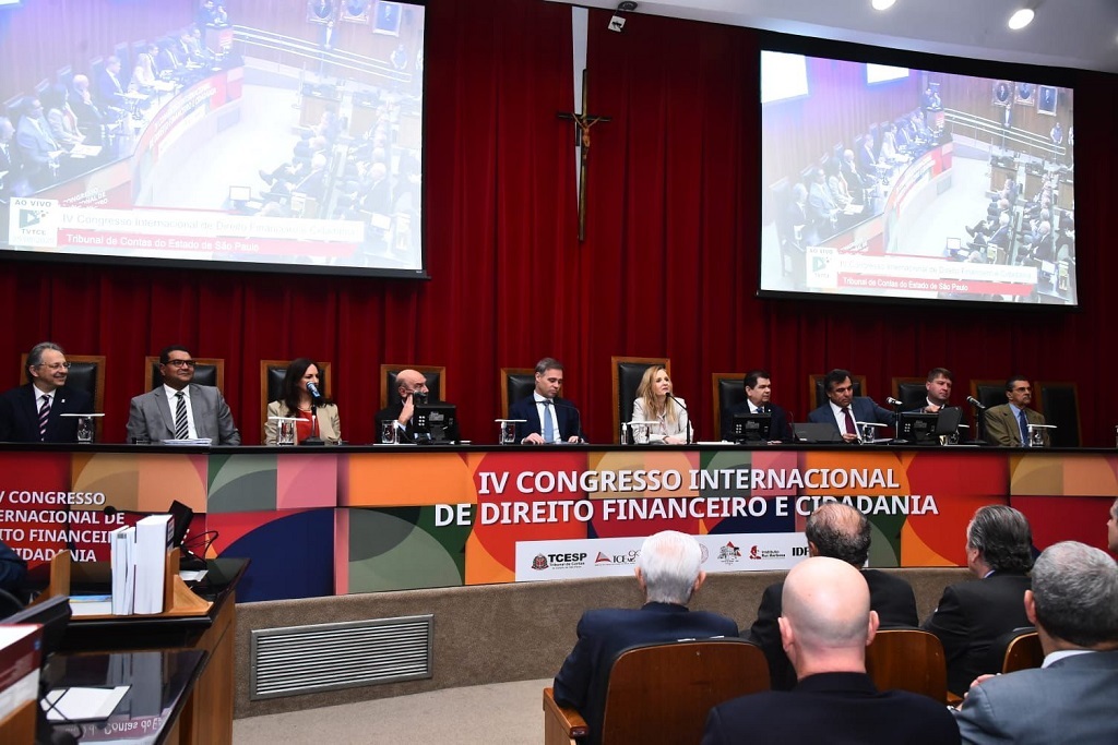 Mesa de honra do congresso - fotos: arquivo pessoal