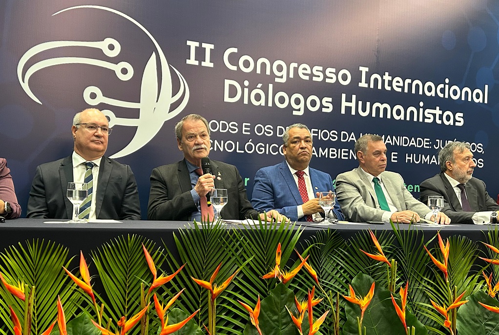 Presidente na abertura do II Congresso Internacional Diálogos Humanistas