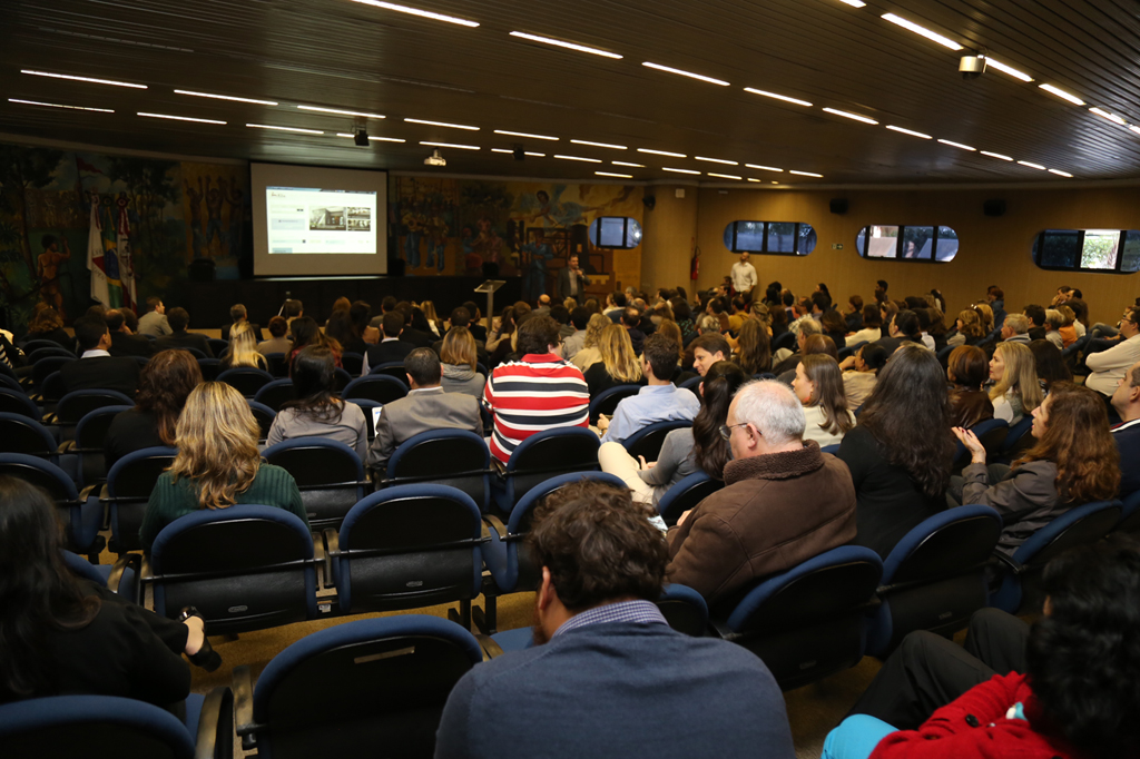 As apresentações ocorreram no auditório Vivaldi Moreira