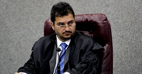 O relator do processo, conselheiro Cláudio Couto Terrão (Foto: Karina Camargos Coutinho)