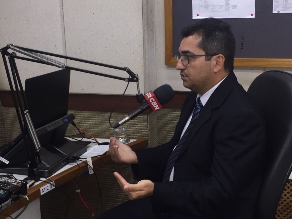 "Queremos saber se o serviço de educação está produzindo de fato o que a sociedade precisa. Os alunos estão aprendendo?", perguntou Cláudio Terrão