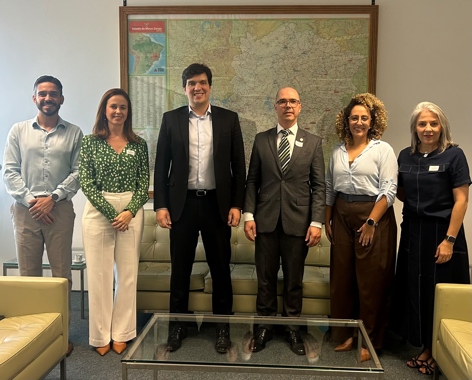Conselheiro Telmo Passareli foi &agrave; sede do governo do Estado para apresentar modelo do Gaepe ao novo secret&aacute;rio de Educa&ccedil;&atilde;o, Daniel Medrado - Foto: divulga&ccedil;&atilde;o