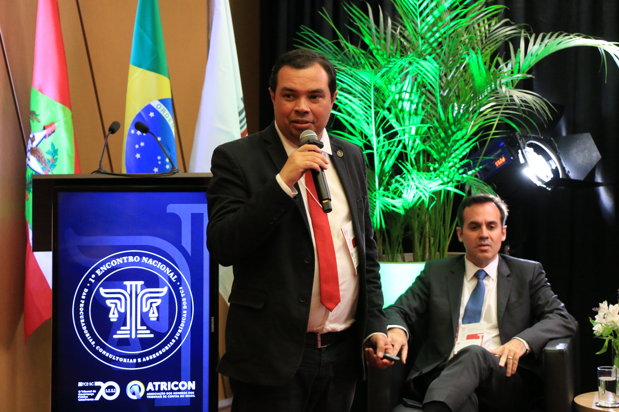 Consultor-geral do Tribunal, João Alves de Souza Júnior apresentou boa prática - foto: TCE-SC