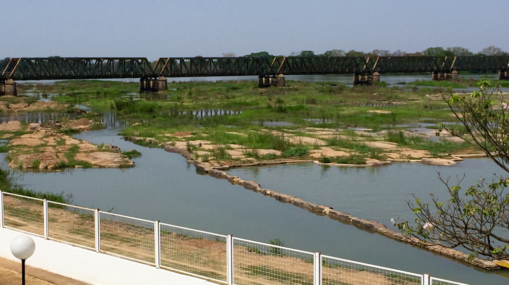 Rio São Francisco visto do Centro de Convenções em Pirapora