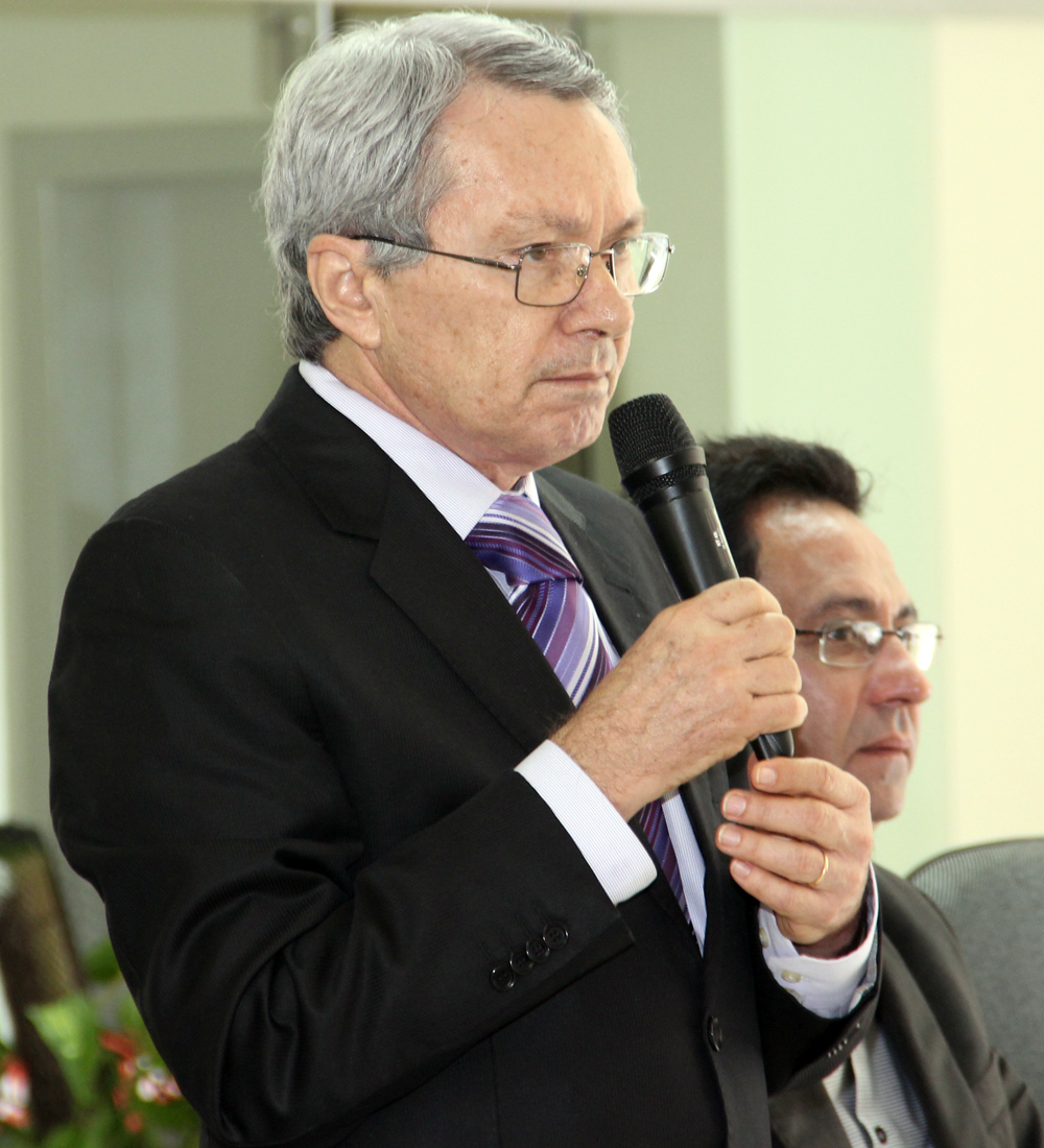 O Conselheiro Ouvidor do TCEMG, José Alves Viana
