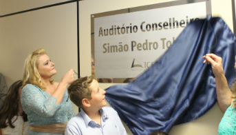 Presidente Adriene Andrade inaugura Auditório da Escola de Contas , batizado em homenagem ao saudoso Conselheiro Simão Pedro Toledo (Foto: Thiago Rios Gomes)