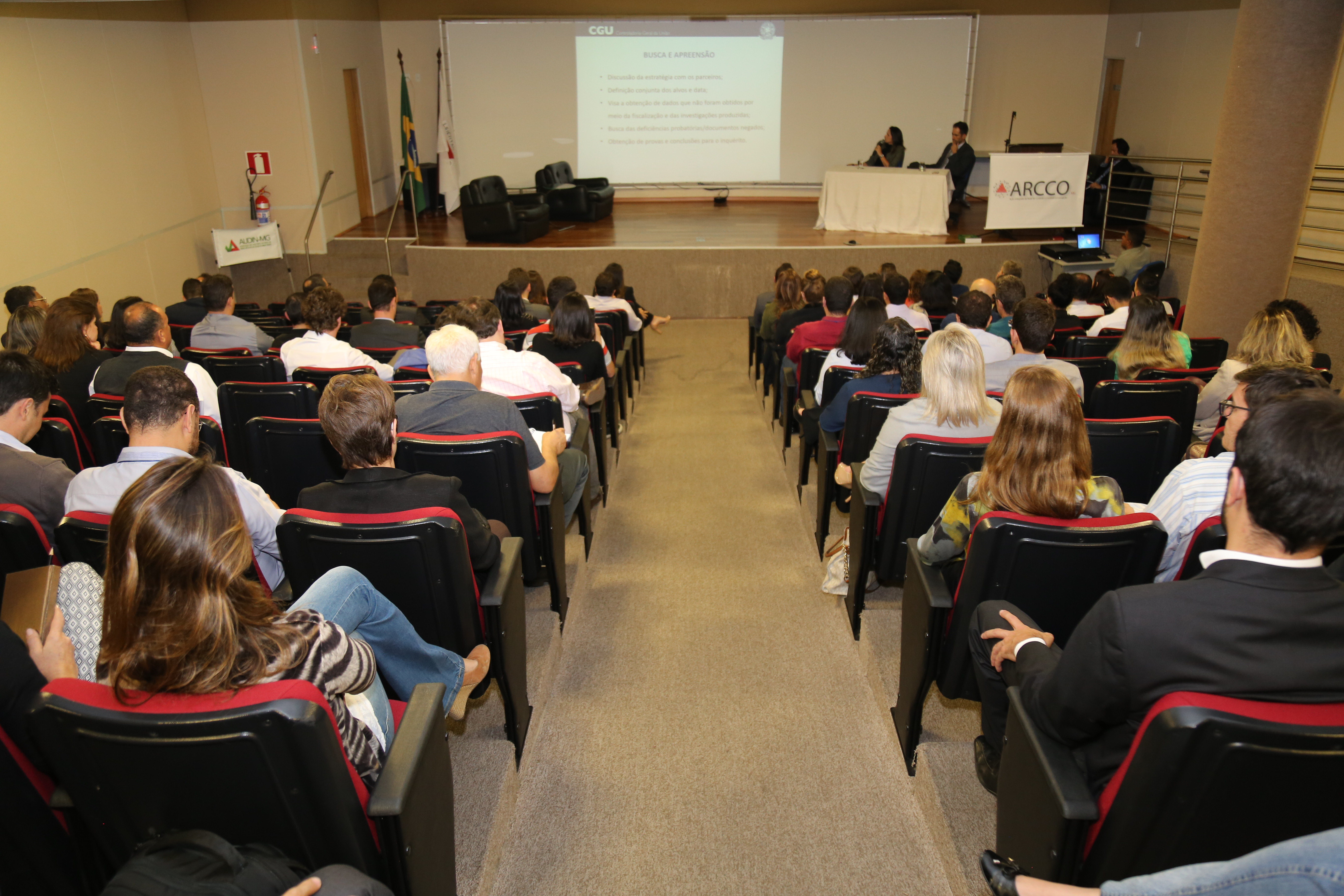 Moísa de Andrade e Gustavo Soares da Cruz apresentaram o painel “case de sucesso CGU”