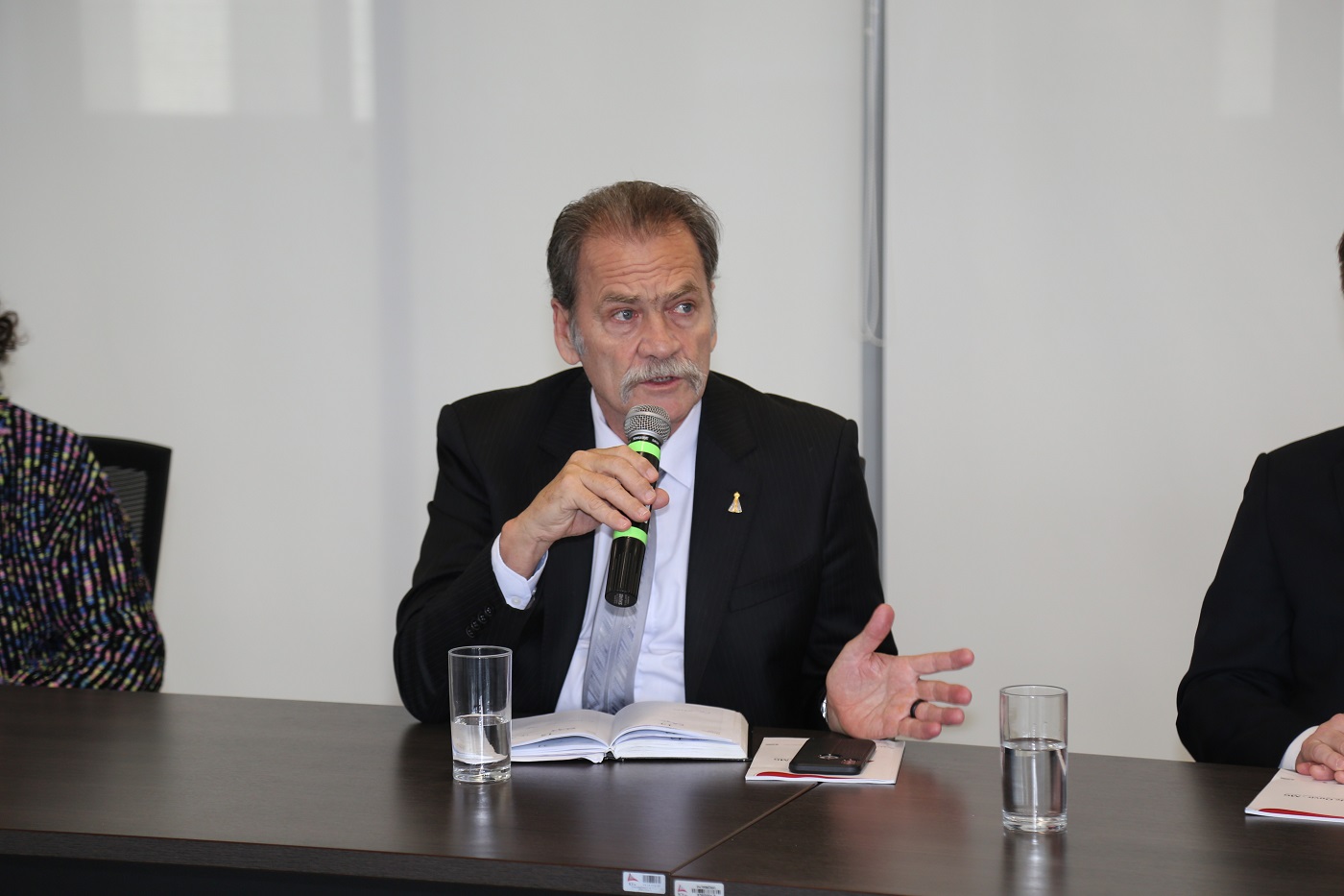 Conselheiro ouvidor do TCEMG, Durval Ângelo (Foto: Luiz Gustavo Ribeiro)