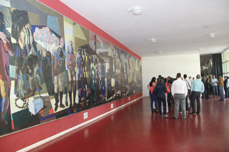 Painel Réplica do quadro Tiradentes de Portinari, na Escola Estadual Manoel Inácio Peixoto, local do Encontro Técnico, Cataguases