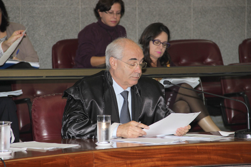 Decisão monocrática do Conselheiro Mauri Torres foi referendada pela Primeira Câmara
