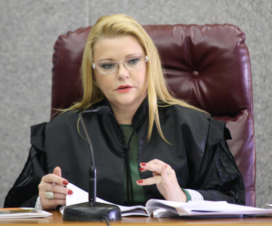Presidente do TCEMG, Conselheira Adriene Andrade