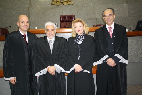 Presidente do Tribunal de Contas e diretor da Faculdade de Direito da UFMG  debatem cooperação técnica - Tribunal de Contas do Estado de Minas Gerais /  TCE-MG