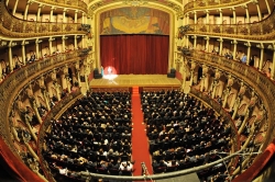 A abertura oficial do simpósio aconteceu no tradicional Teatro Amazonas